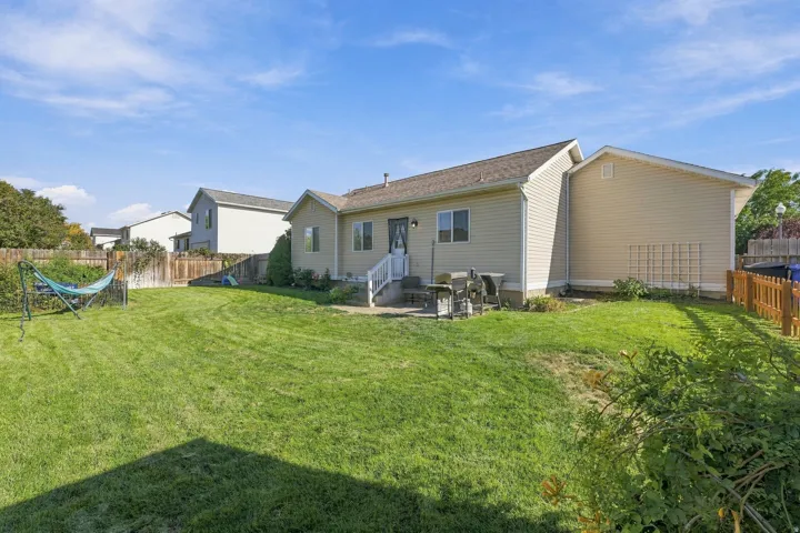 696 W 1960 N, Clinton, Utah 84015