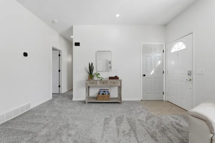 696 W 1960 N, Clinton, Utah 84015