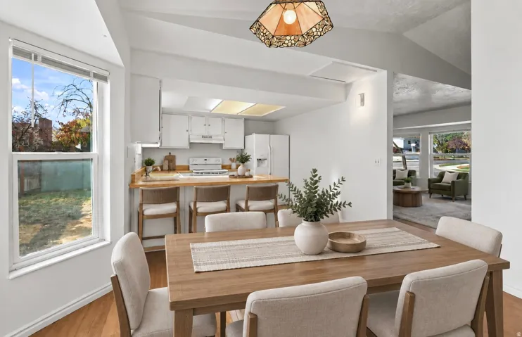 Virtual Staging of Dining Room