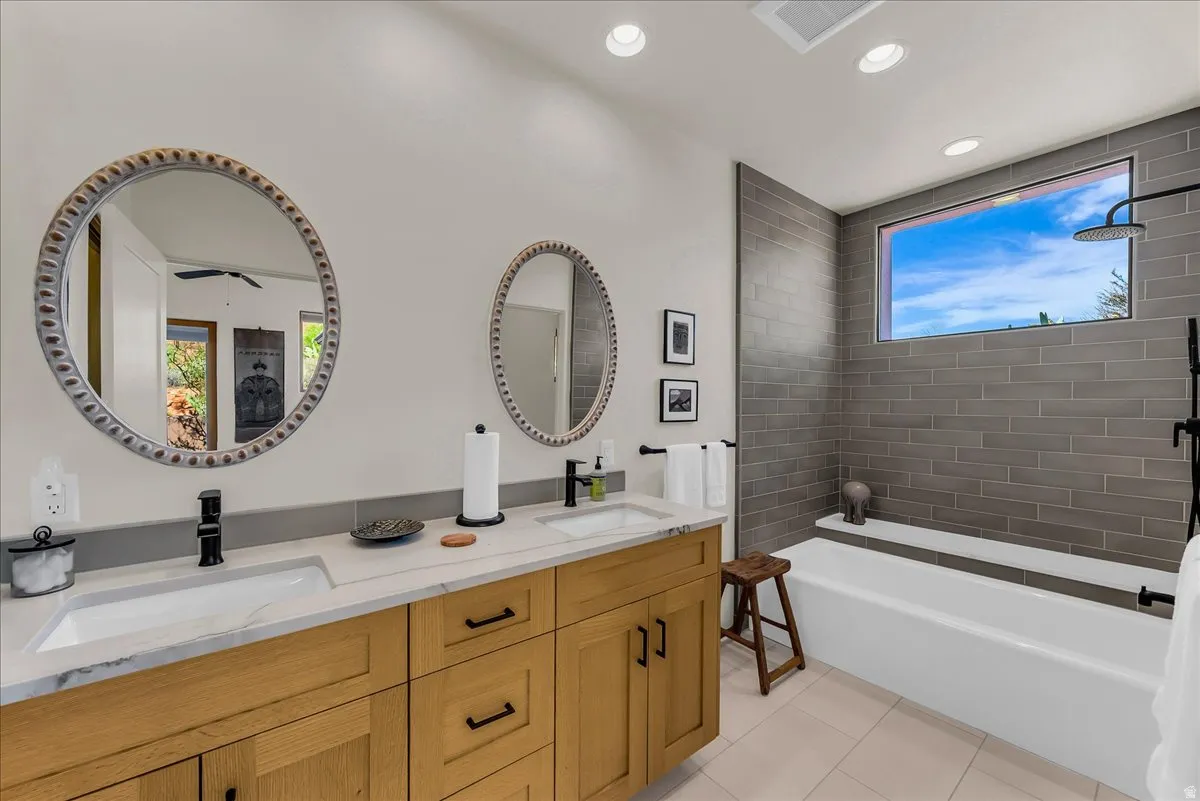 En Suite Bathroom