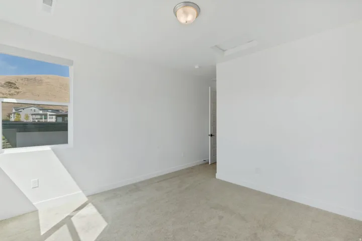 1924 W Oakridge Dr, Lehi, Utah 84048