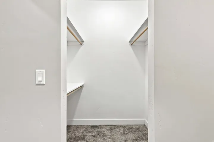 Closet 2