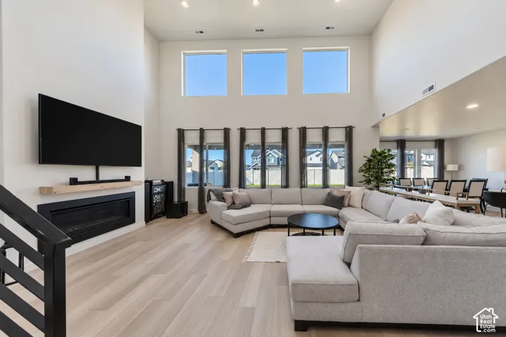 2468 W 3230 S, Syracuse, Utah 84075