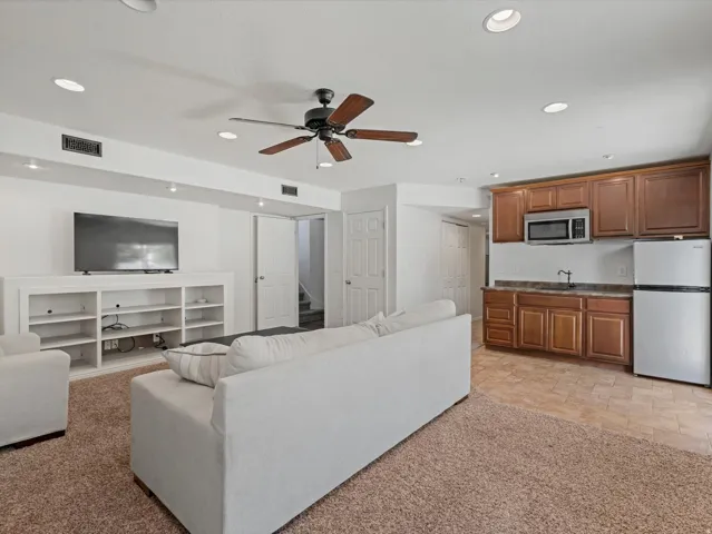 991 W Oldham Dr, North Salt Lake, Utah 84054
