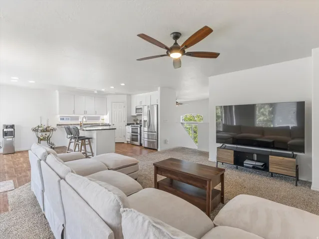 991 W Oldham Dr, North Salt Lake, Utah 84054