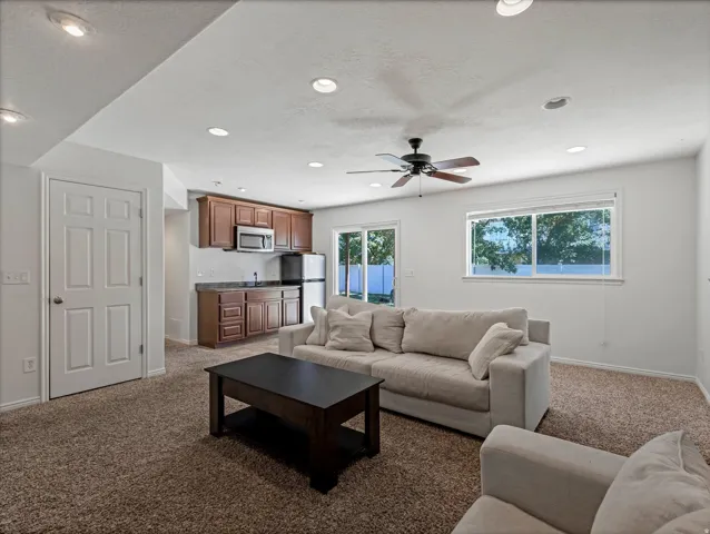 991 W Oldham Dr, North Salt Lake, Utah 84054