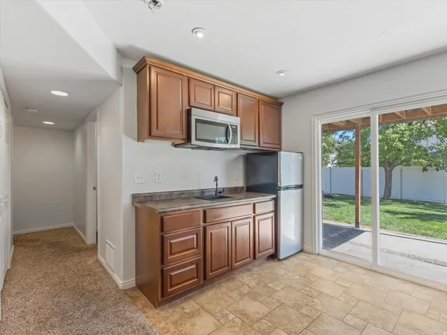 991 W Oldham Dr, North Salt Lake, Utah 84054