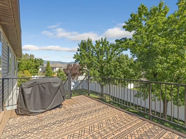 991 W Oldham Dr, North Salt Lake, Utah 84054