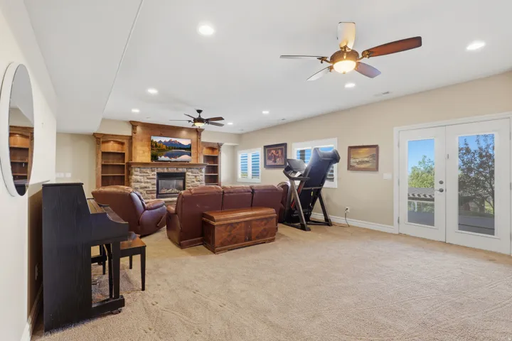 1385 N Compton Rd, Farmington, Utah 84025