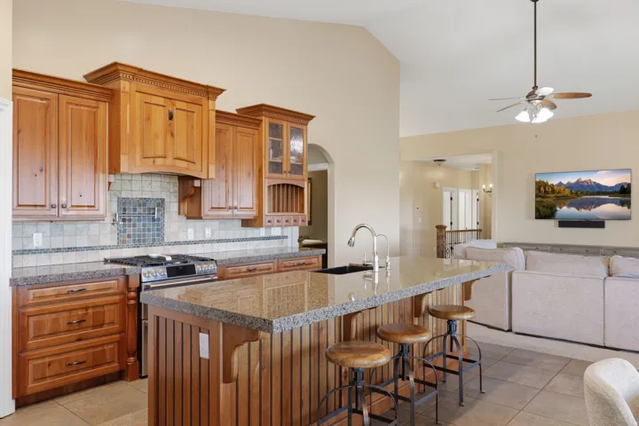 1385 N Compton Rd, Farmington, Utah 84025