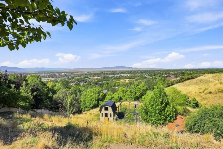1385 N Compton Rd, Farmington, Utah 84025
