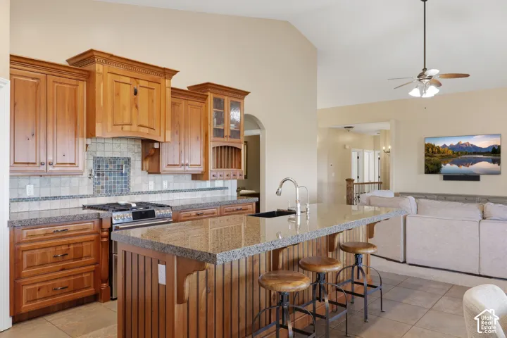 1385 N Compton Rd, Farmington, Utah 84025