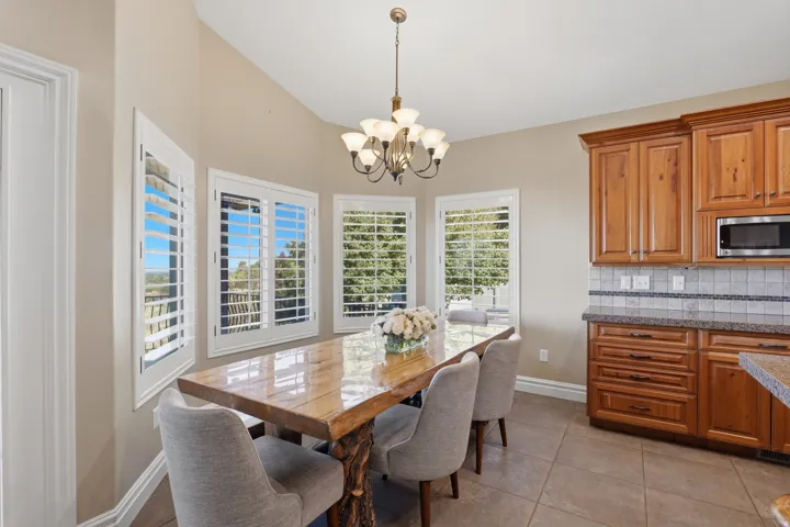 1385 N Compton Rd, Farmington, Utah 84025