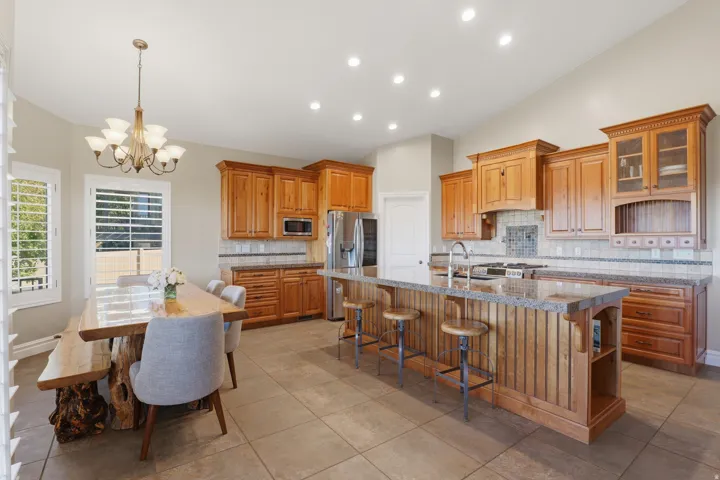 1385 N Compton Rd, Farmington, Utah 84025