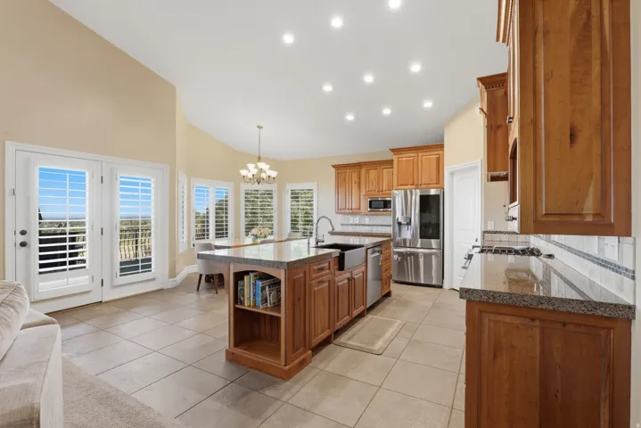 1385 N Compton Rd, Farmington, Utah 84025