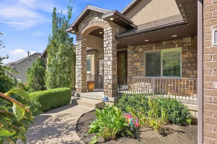 1385 N Compton Rd, Farmington, Utah 84025