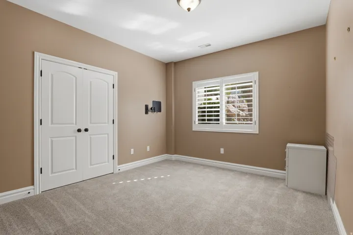 1385 N Compton Rd, Farmington, Utah 84025