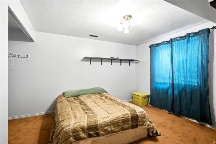 564 S Main St, Kaysville, Utah 84037