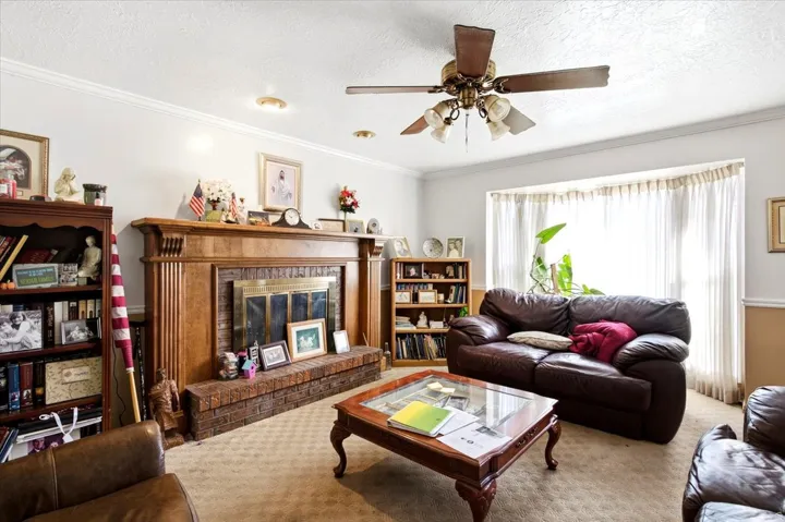 564 S Main St, Kaysville, Utah 84037