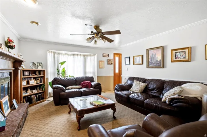 564 S Main St, Kaysville, Utah 84037