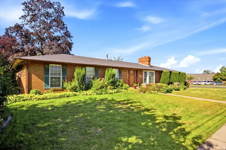 564 S Main St, Kaysville, Utah 84037