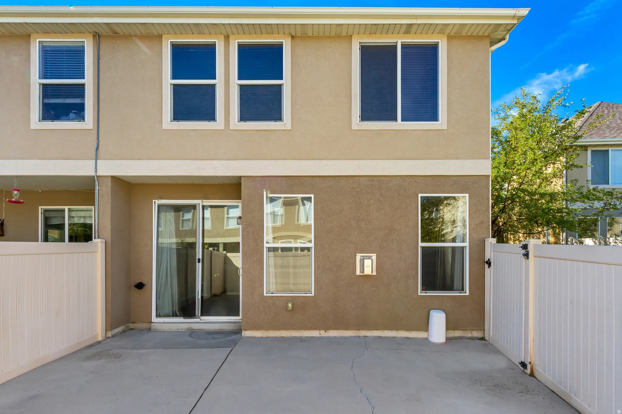 Private fenced patio