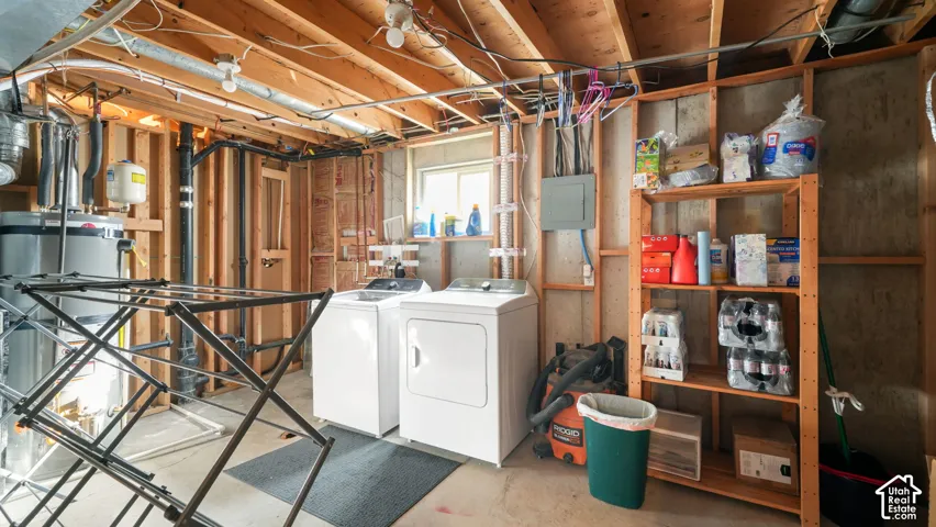 Washer & Dryer Included!