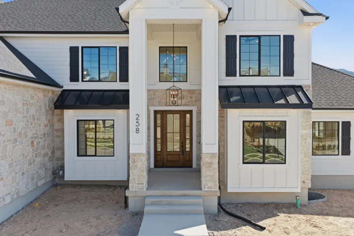 258 E Maple Ridge Dr, Mapleton, Utah 84664