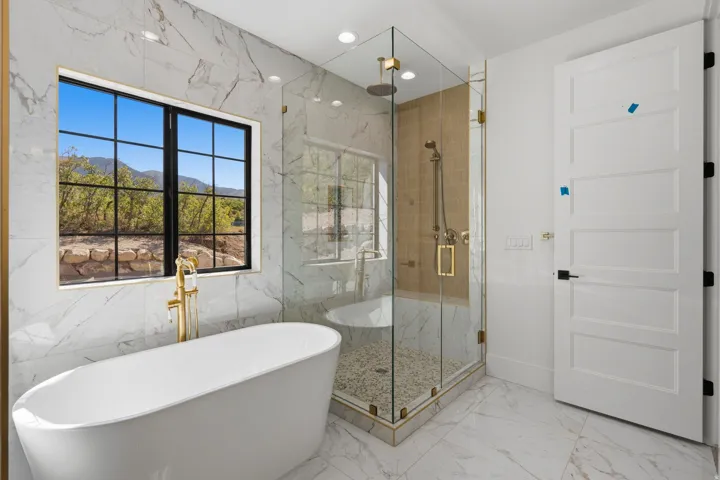258 E Maple Ridge Dr, Mapleton, Utah 84664