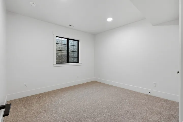 258 E Maple Ridge Dr, Mapleton, Utah 84664