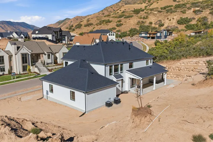258 E Maple Ridge Dr, Mapleton, Utah 84664