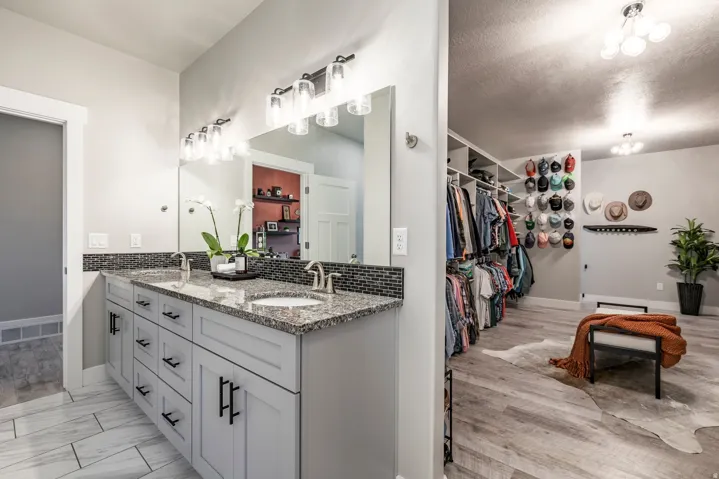 894 E Nebo, North Ogden, Utah 84414
