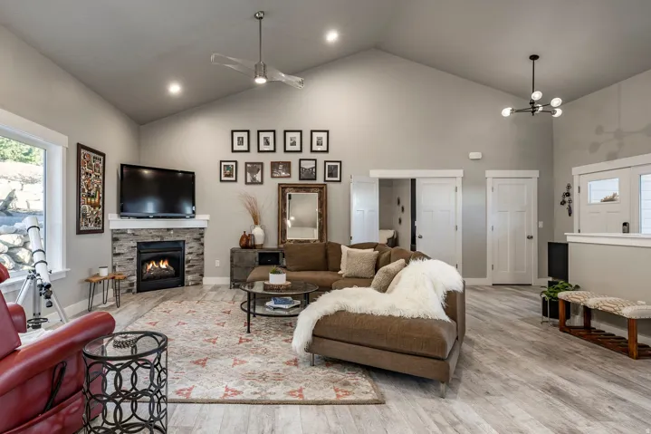 894 E Nebo, North Ogden, Utah 84414