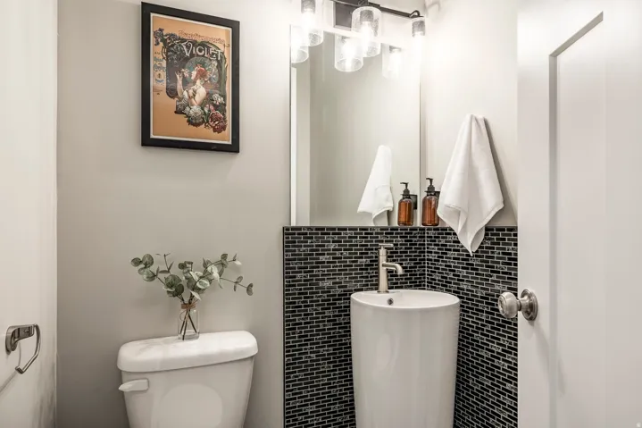 894 E Nebo, North Ogden, Utah 84414