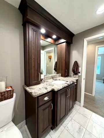 1087 E Oxford Dr, Kaysville, Utah 84037