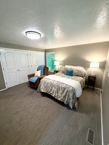 1087 E Oxford Dr, Kaysville, Utah 84037