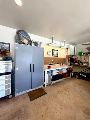 1087 E Oxford Dr, Kaysville, Utah 84037
