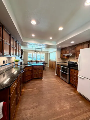 1087 E Oxford Dr, Kaysville, Utah 84037