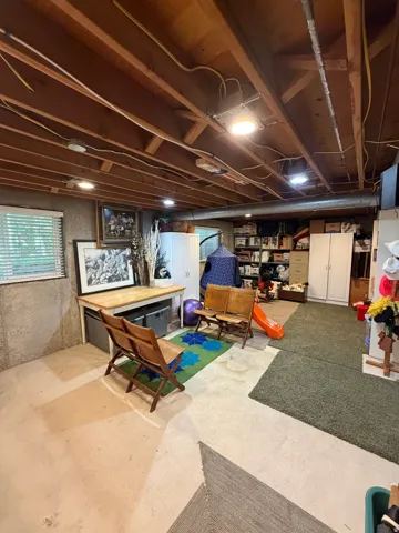 1087 E Oxford Dr, Kaysville, Utah 84037