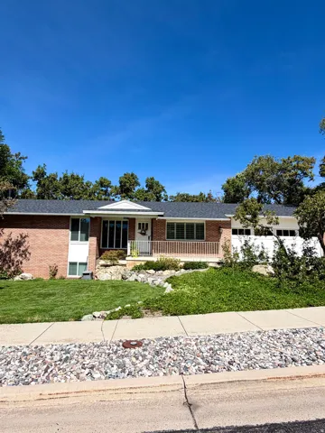 1087 E Oxford Dr, Kaysville, Utah 84037