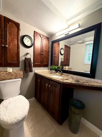 1087 E Oxford Dr, Kaysville, Utah 84037