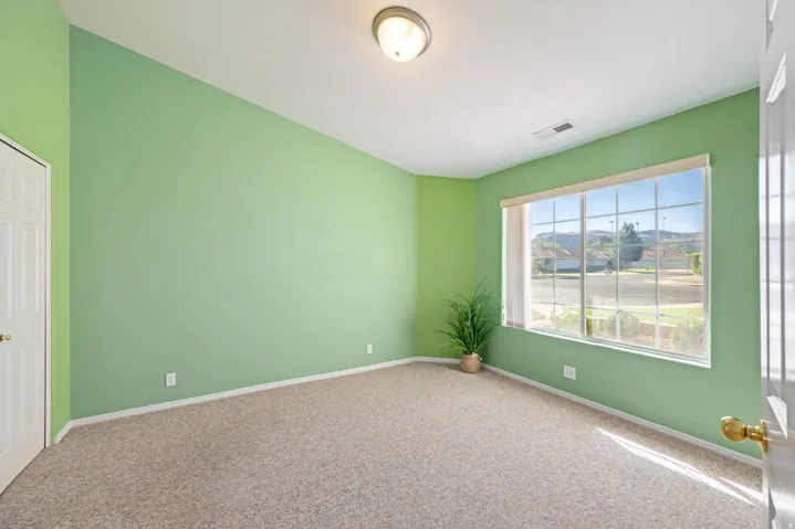560 W 100 S, Hurricane, Utah 84737