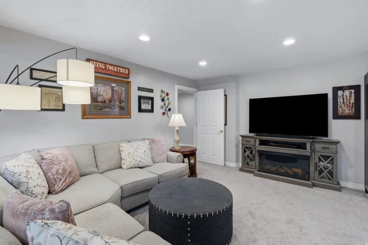 1044 E Center St, Lindon, Utah 84042