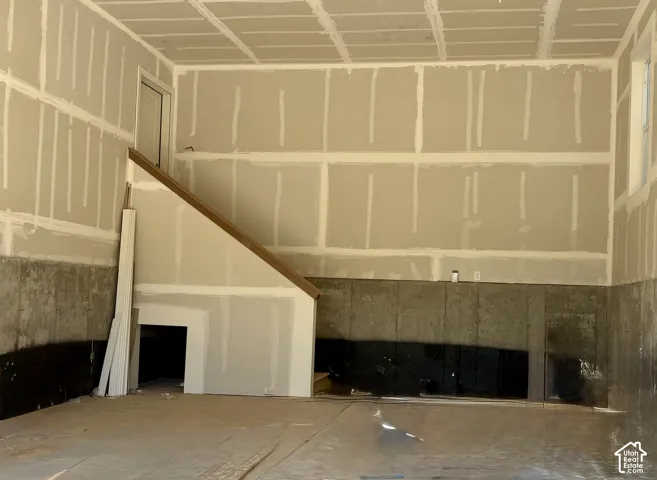 Super tall garage with potential for excellent storage above
