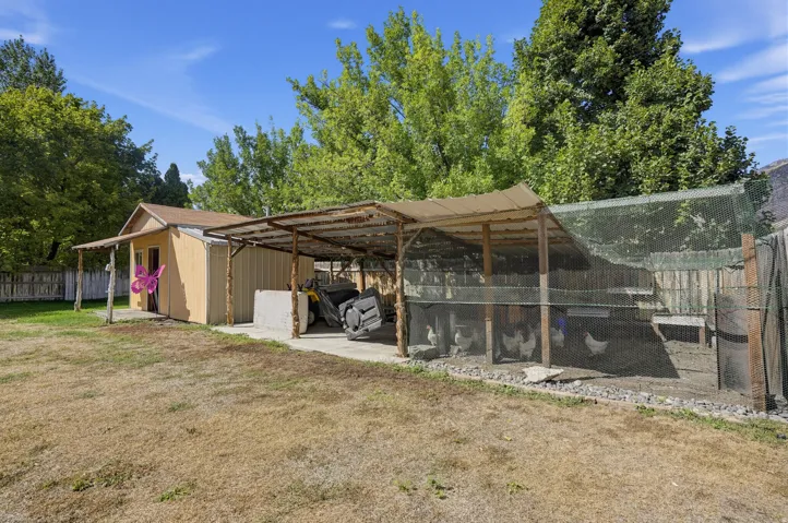 Chicken coop