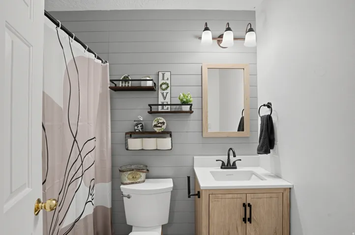 Bathroom 2