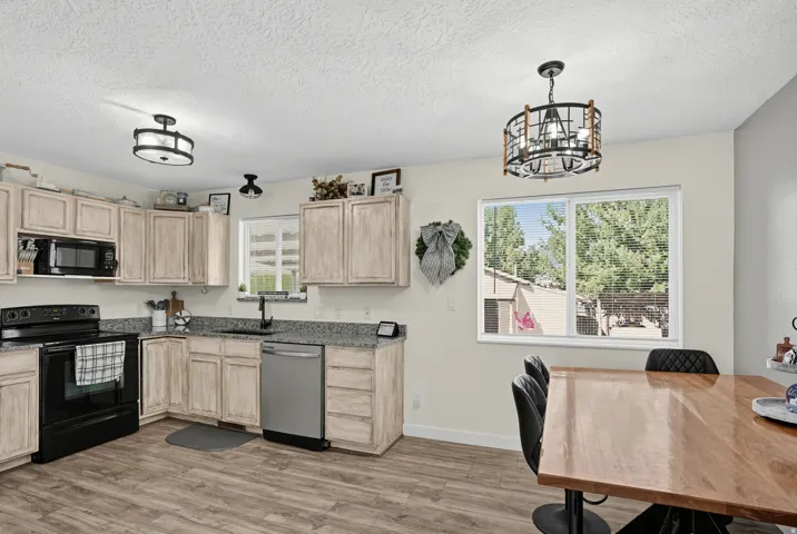 352 W 850 N, Springville, Utah 84663