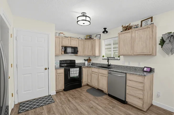 Laminate Flooring