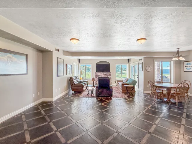 2221 W 1800 S, West Haven, Utah 84401