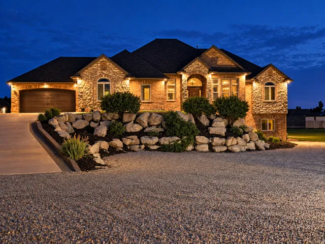 2221 W 1800 S, West Haven, Utah 84401